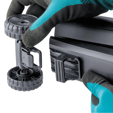 Makita XBU07Z 3-in-1 image emphasizing blower, vacuum, and mulching versatility.