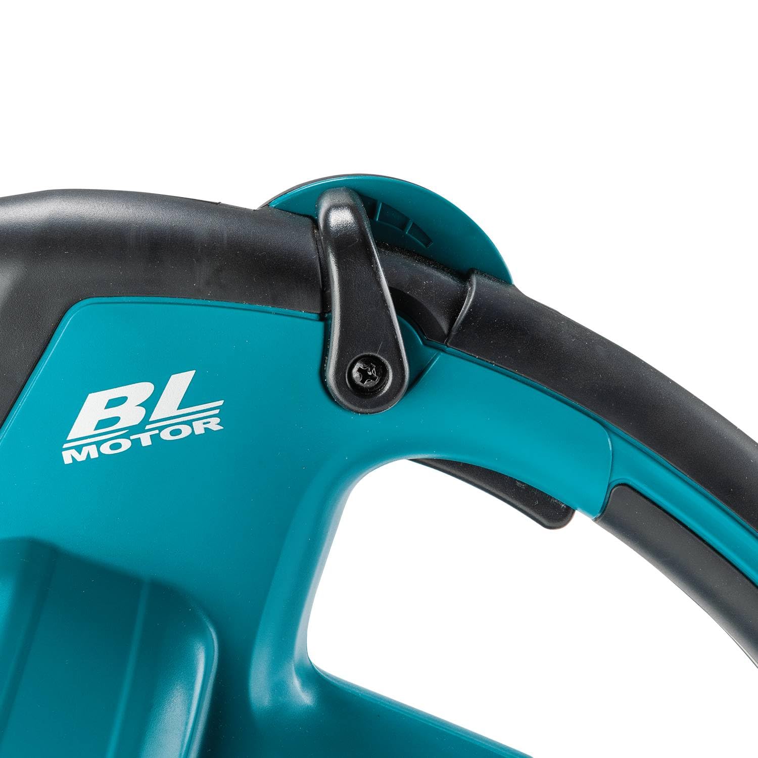 Makita XBU07Z quiet operation image at 62 dB for comfortable use.