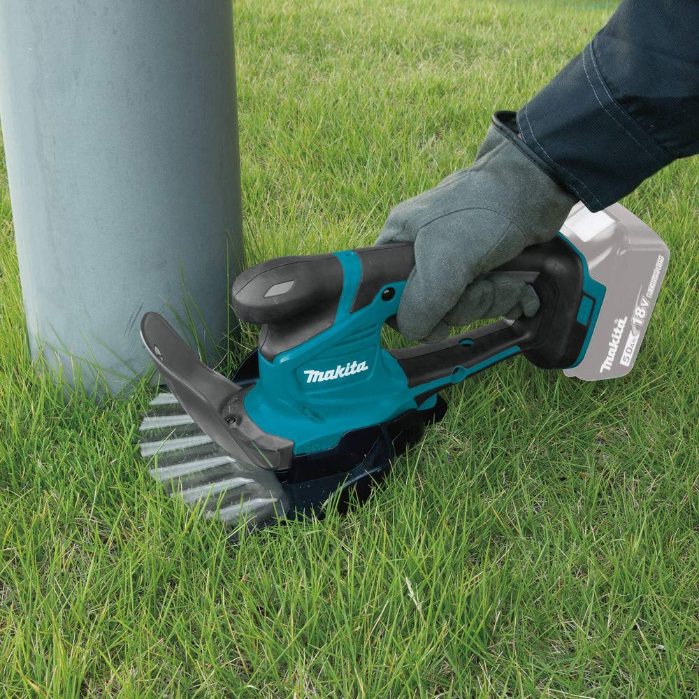 Lightweight 4.1 lb body aids maneuverability.
