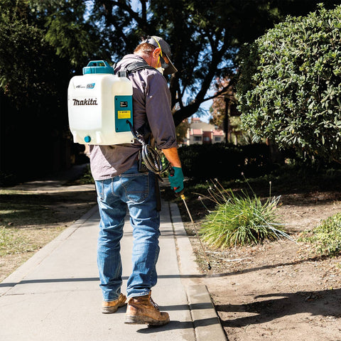 Makita XSU01Z ergonomic shoulder harness improves operator comfort.