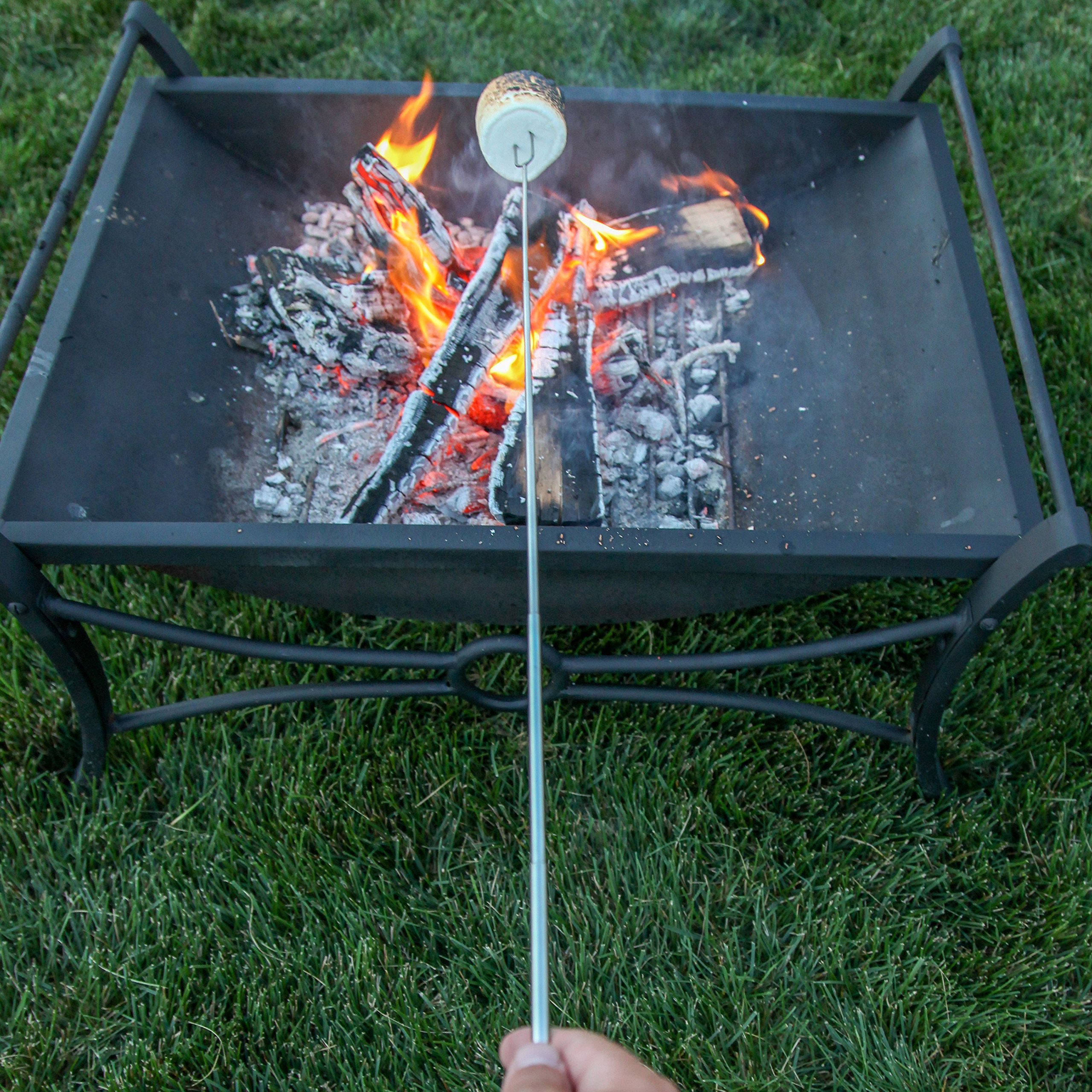 MalloMe gift-ready set ideal for picnics and backyard gatherings