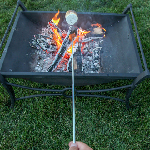 MalloMe gift-ready set ideal for picnics and backyard gatherings