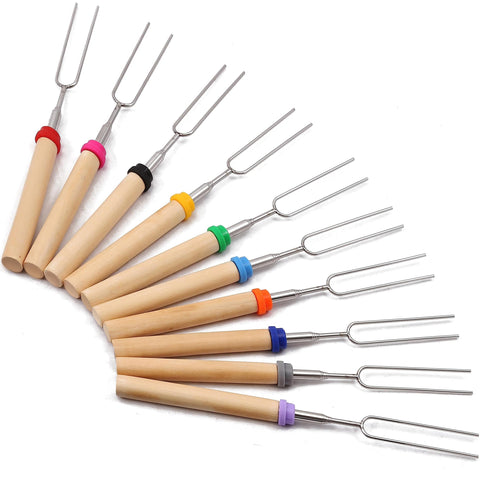 MalloMe Smores Sticks makes a thoughtful gift for outdoor cooks and campers.