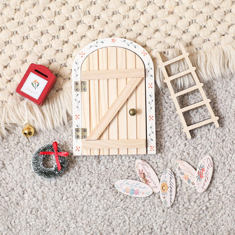 Mamimami Home durable wood construction ensures long-lasting fairy doorway.