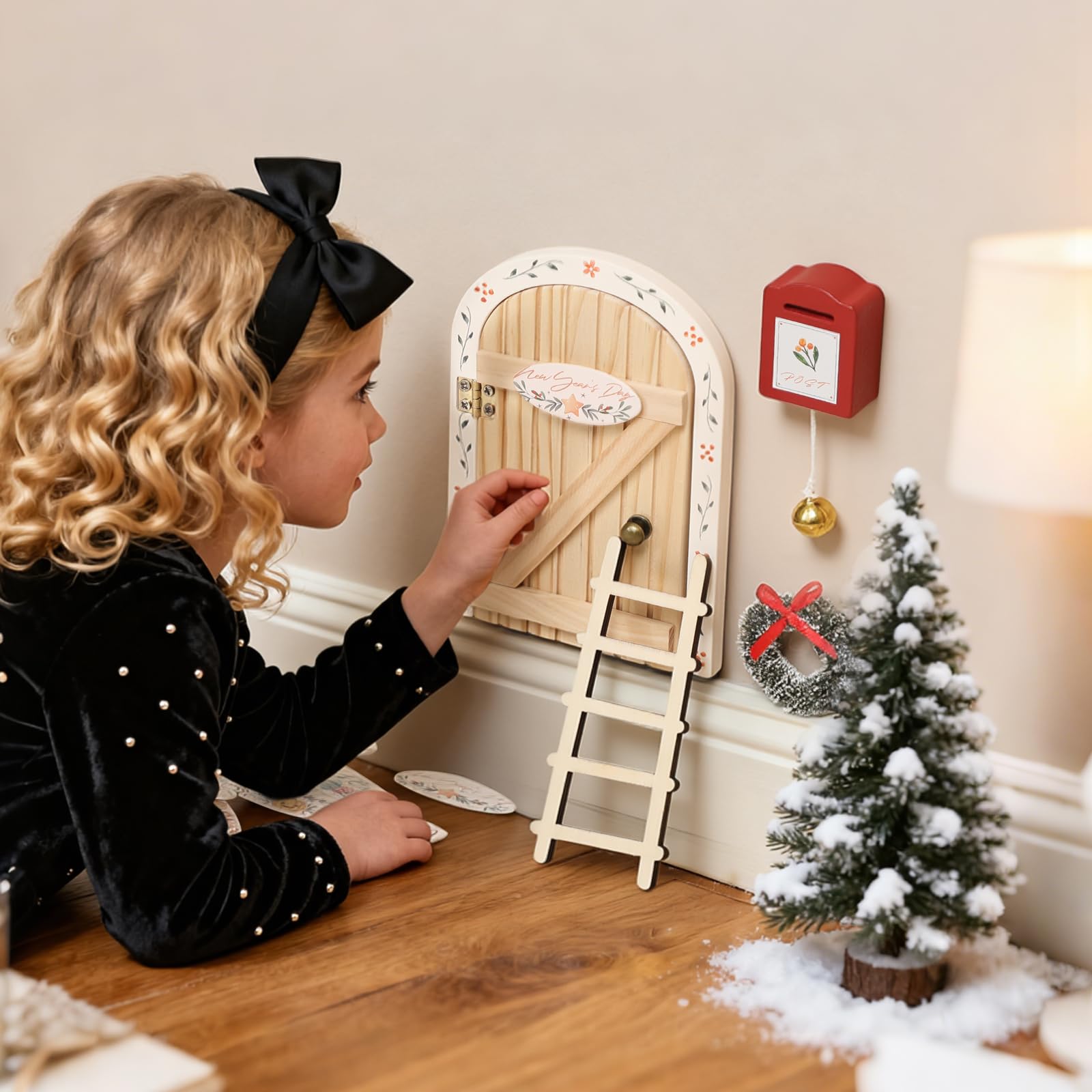 Mamimami Home easy-assembly fairy door for quick seasonal decorating.