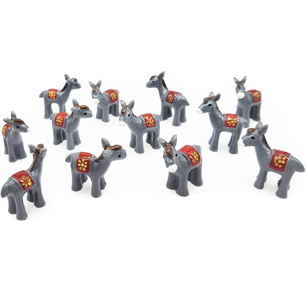 MAOMIA donkey figurines for Easter cake toppers and festive desserts.