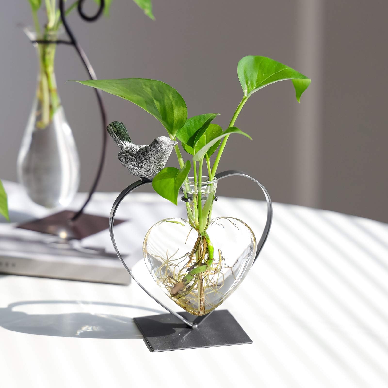 Marbrasse heart-shaped vase closeup showcasing elegant design for gifting.