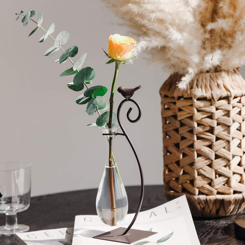 Marbrasse hydroponics desk planter ideal for compact spaces.