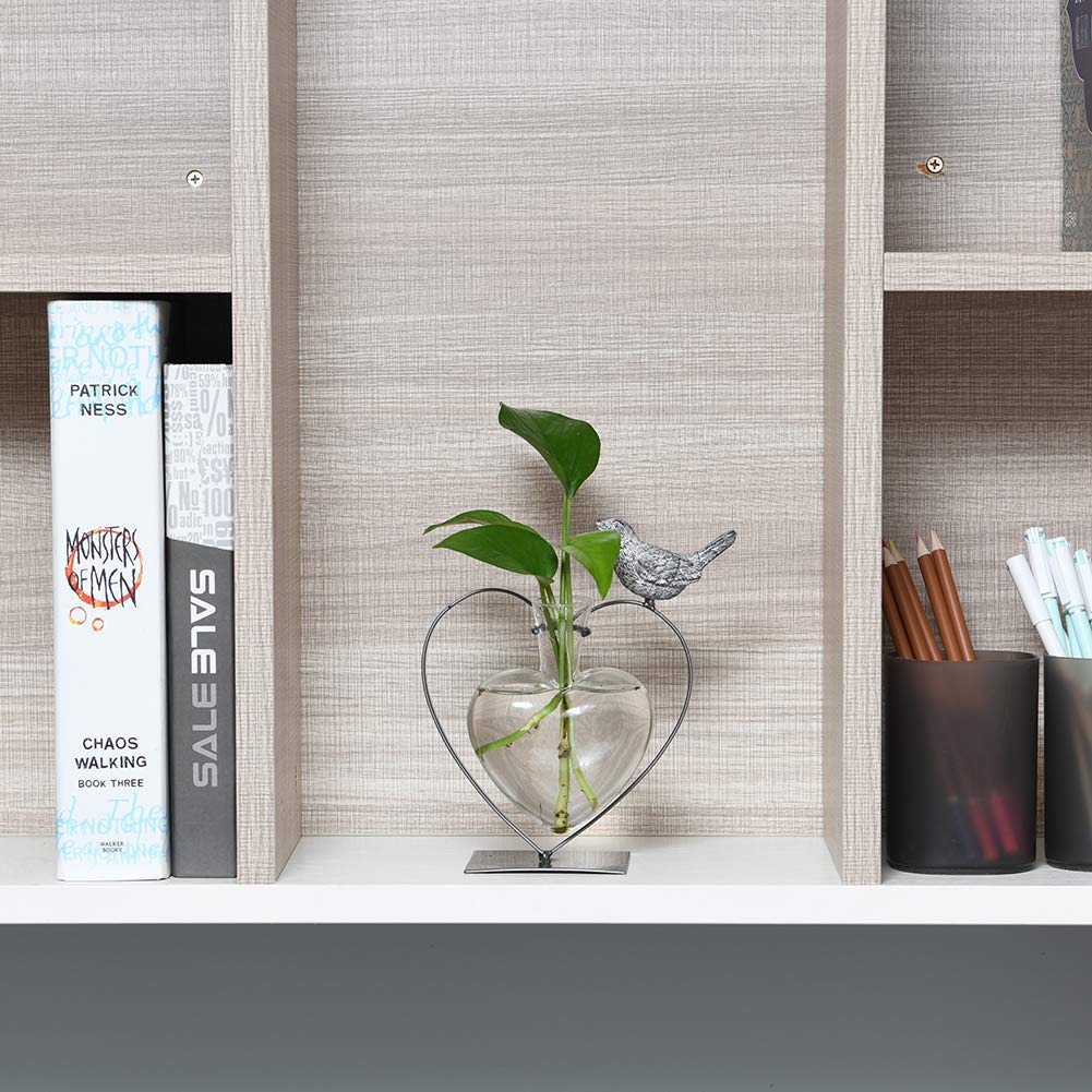 Marbrasse modern office decor vase balances style and natural charm.