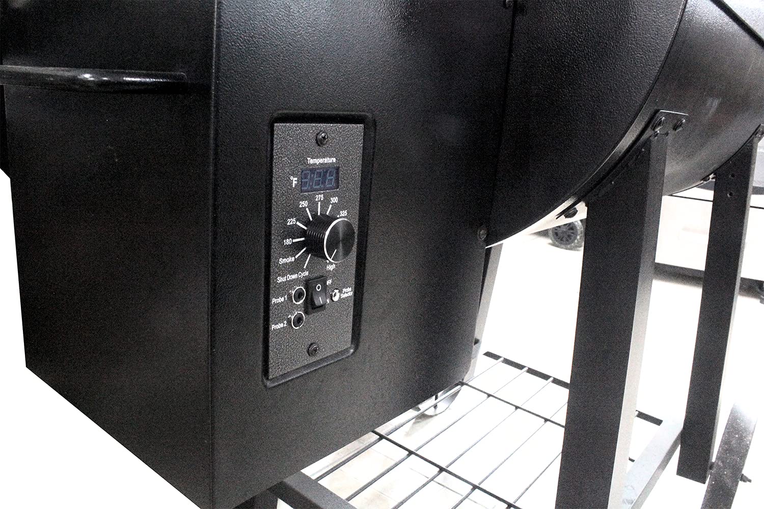MARS CAMP compatibility with Traeger models ensures easy replacement and setup.