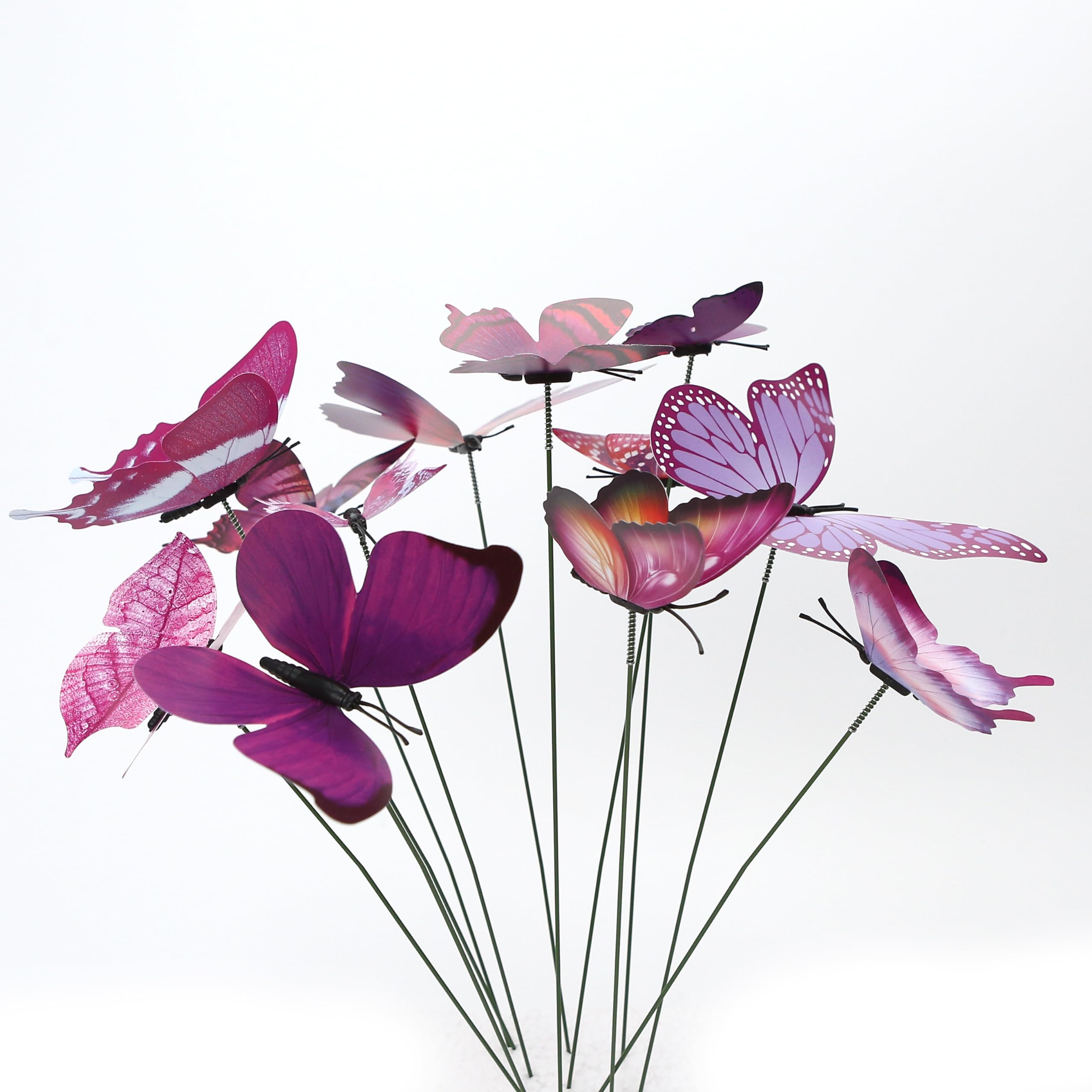 Marsrut garden stake withstands heat and cold for lasting appeal.