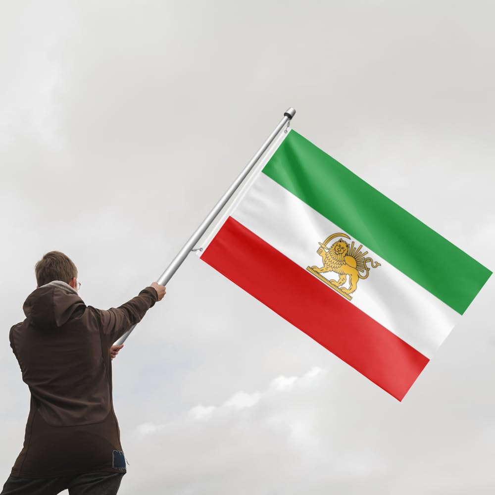 Masquita flag double-stitched edges offer rugged longevity for daily outdoor use