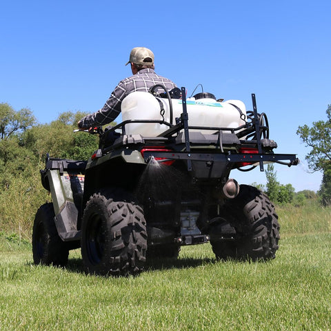 Master Mfg adjustable spray gun reaches up to 30 feet horizontally from seat.