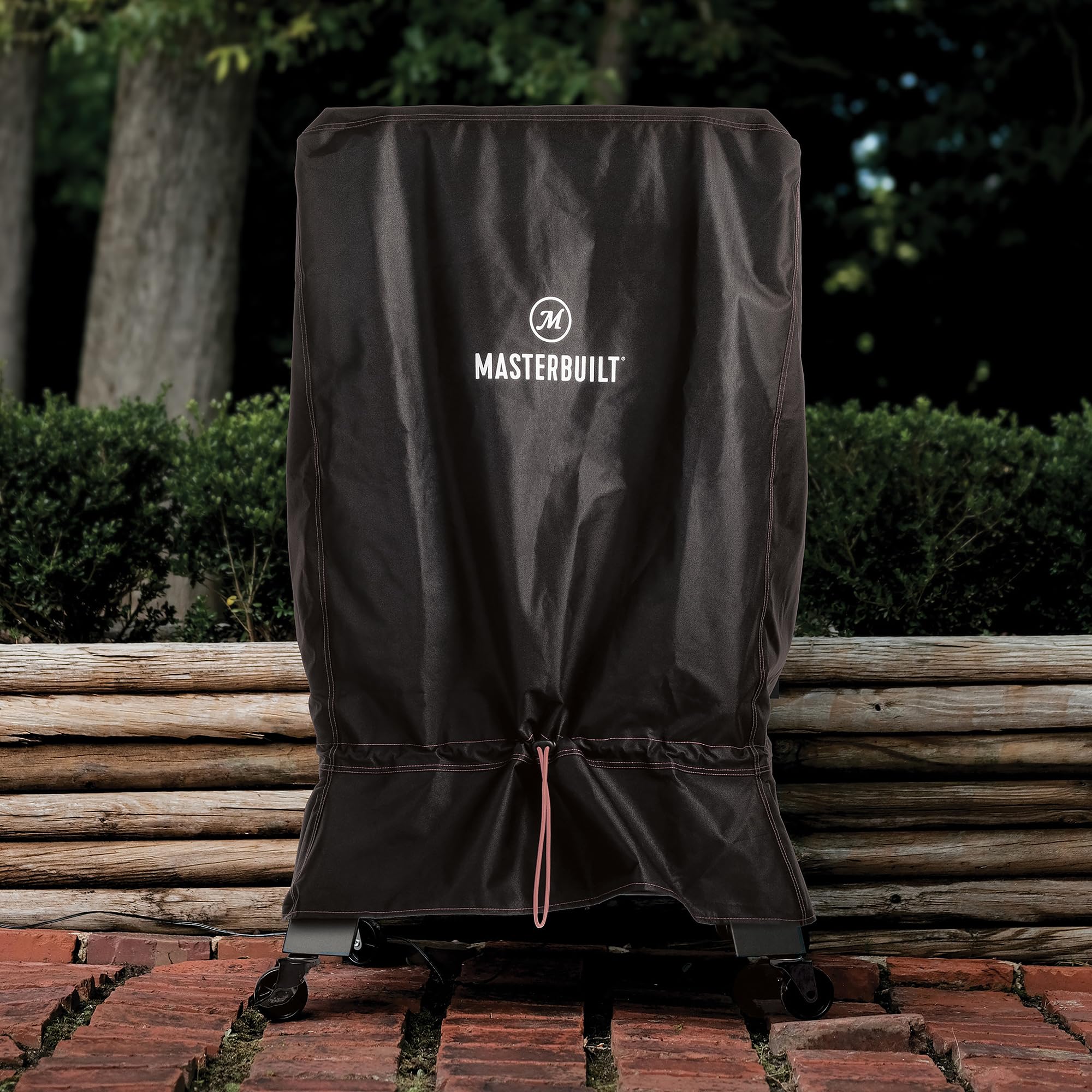 Masterbuilt cover drawstring detail for secure placement