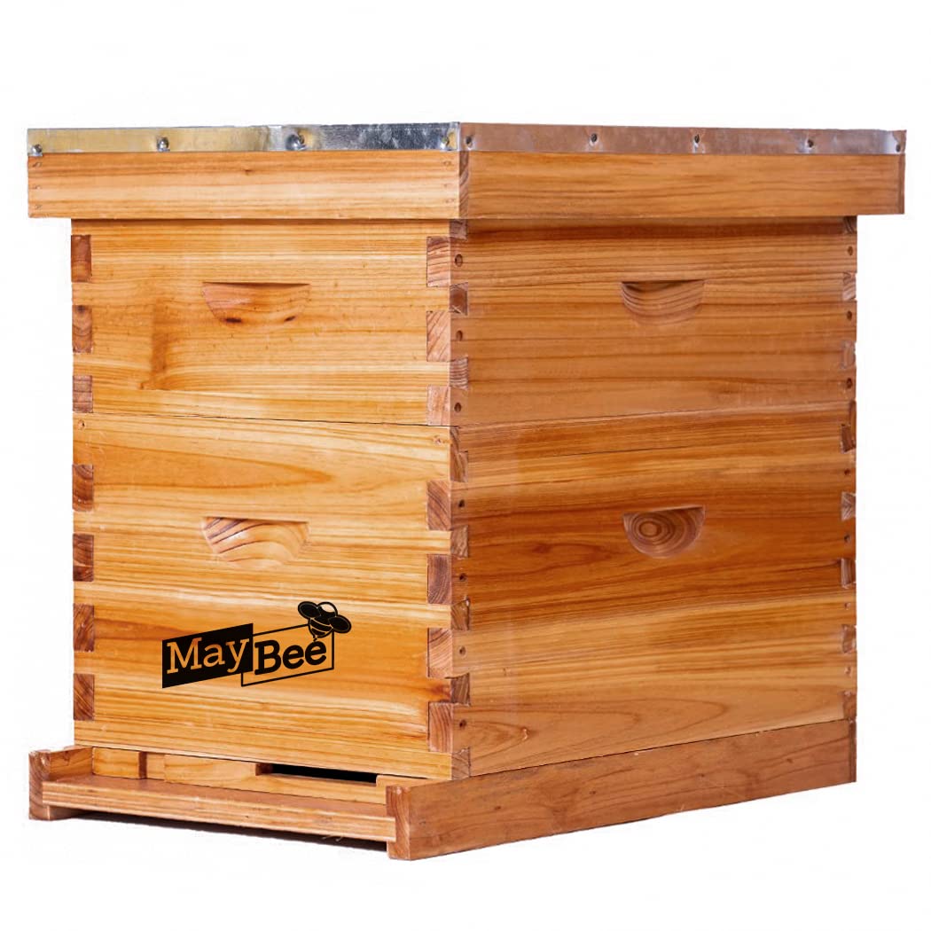 Entrance reducer feature on MayBee beehive for beginner use