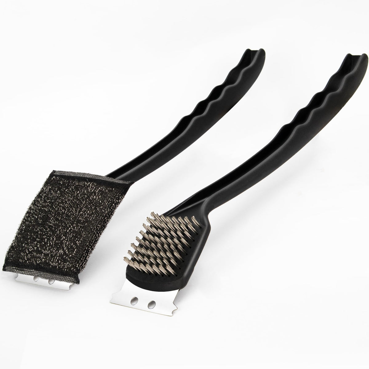 MEADAY grill brush with scraper in action on a hot grill for deep cleaning