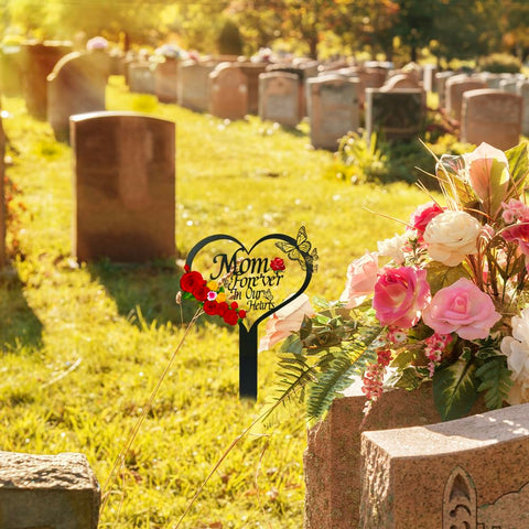 Meckerni installation dig pit image: simple setup for cemetery display