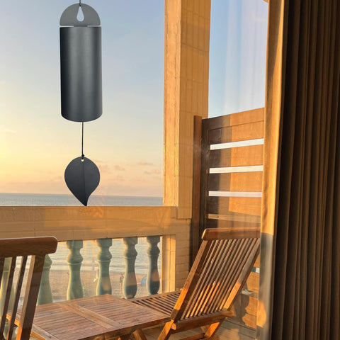 MEDOO Serenity Bell mute mode demonstrates quiet listening options in outdoor spaces