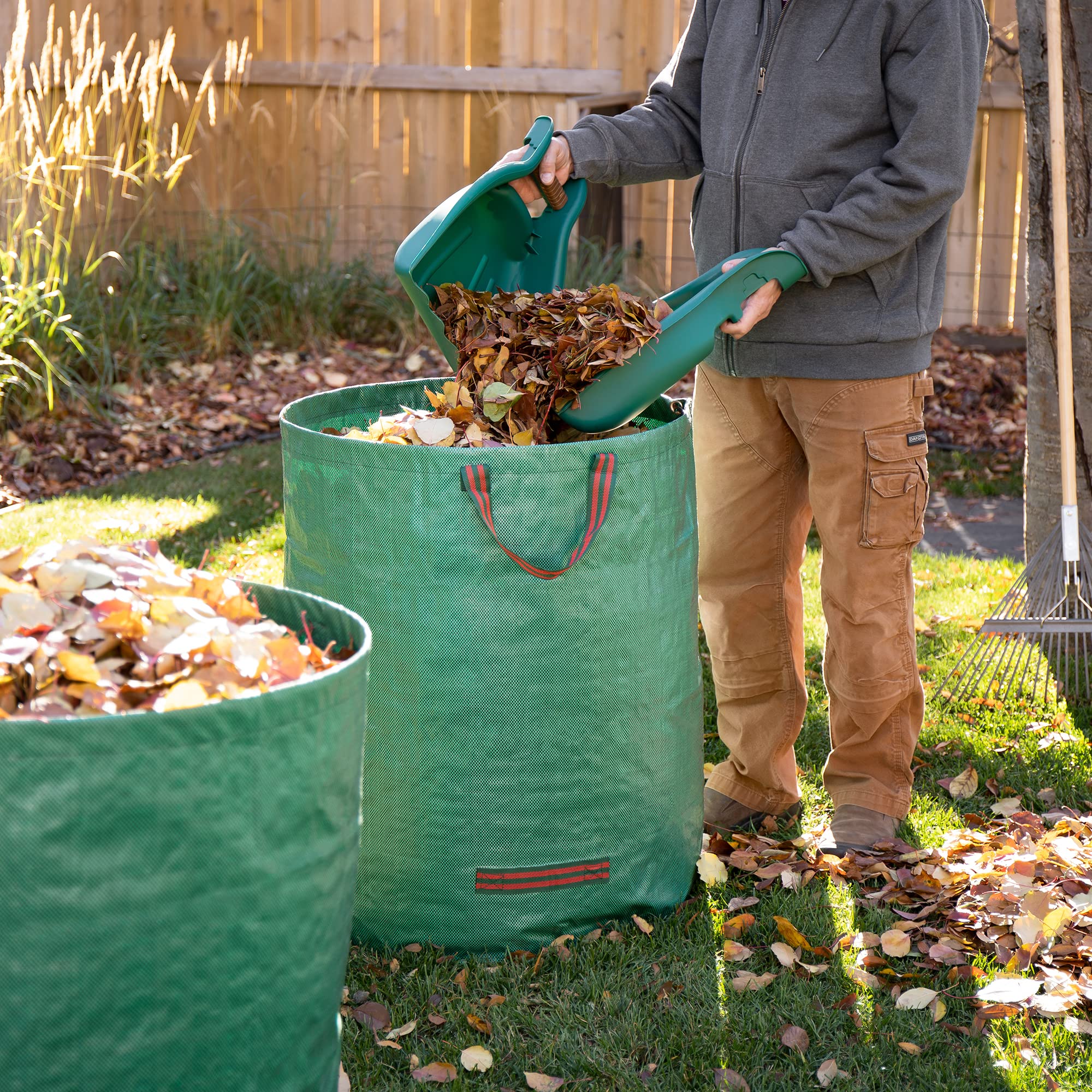 Weather-resistant MEKKAPRO plastic makes cleaning simple after use.