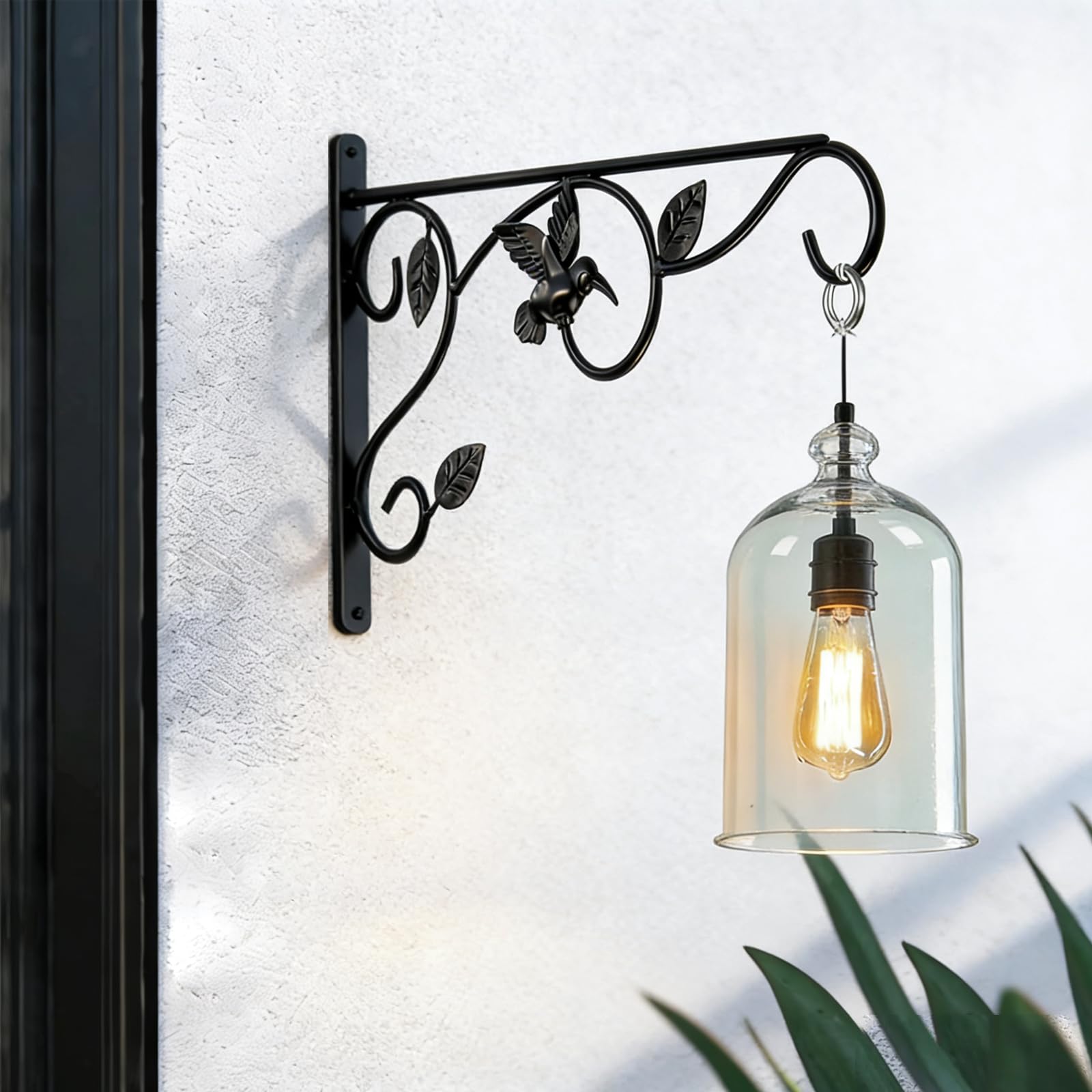 The mekpiwu wall hook hosts wind chimes and lanterns for a tranquil outdoor ambiance.