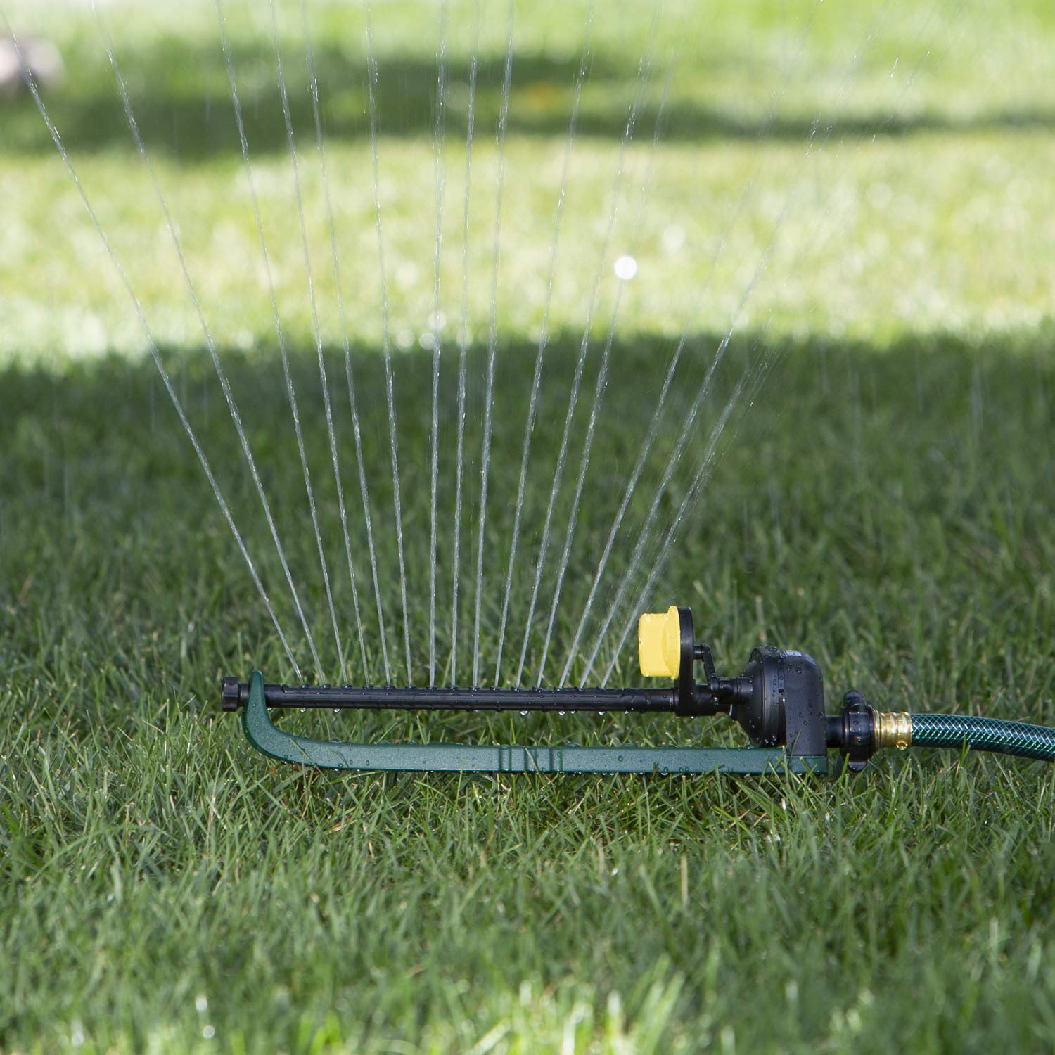Melnor 65049 AMZ adjustable spray range highlighting targeted watering