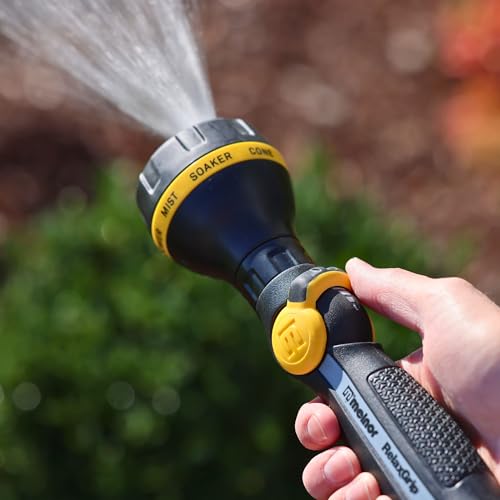 Melnor RelaxGrip durability with lifetime warranty label.