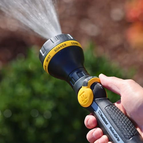 Melnor RelaxGrip durability with lifetime warranty label.