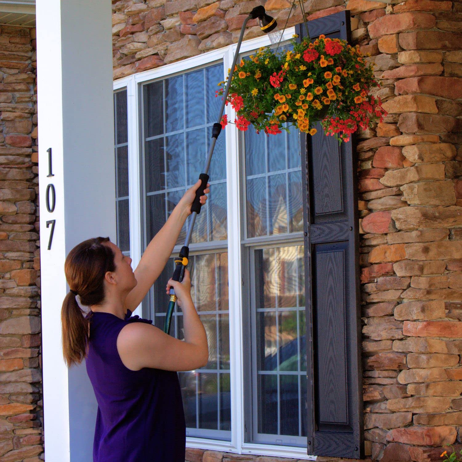 Melnor RelaxGrip thumb control reduces hand strain during watering sessions