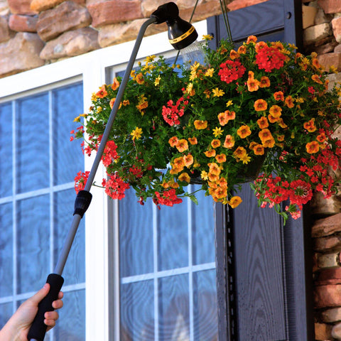 Melnor RelaxGrip connects easily to hose ends for quick setup