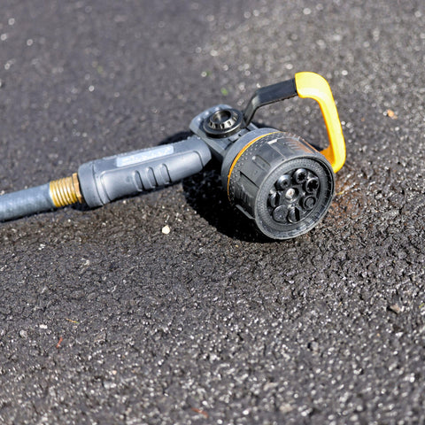 Melnor Torrent Fireman's Nozzle quick connect enables quick hose setup.
