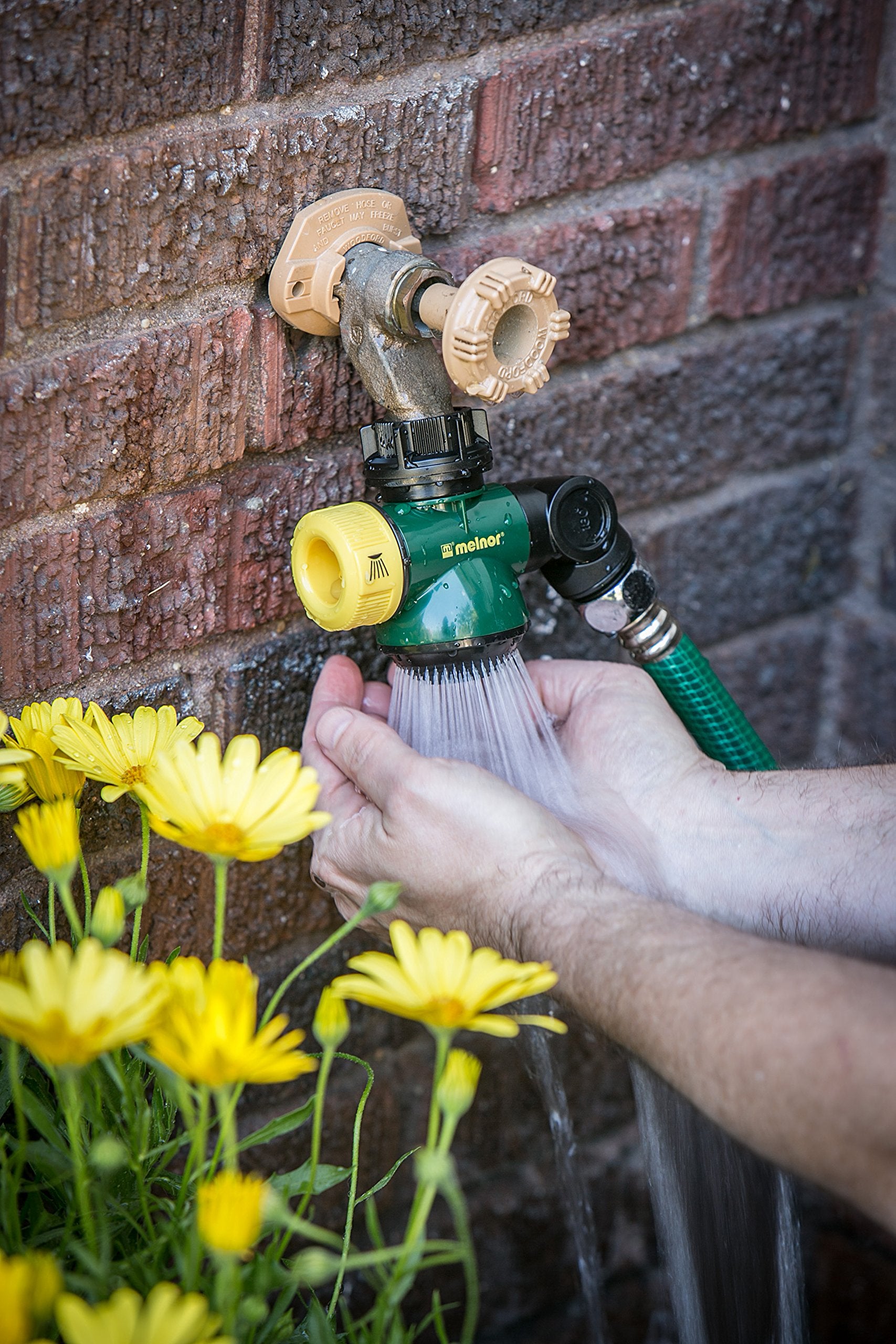 Melnor Wash & Fill spray head enables hands-free washing after gardening.