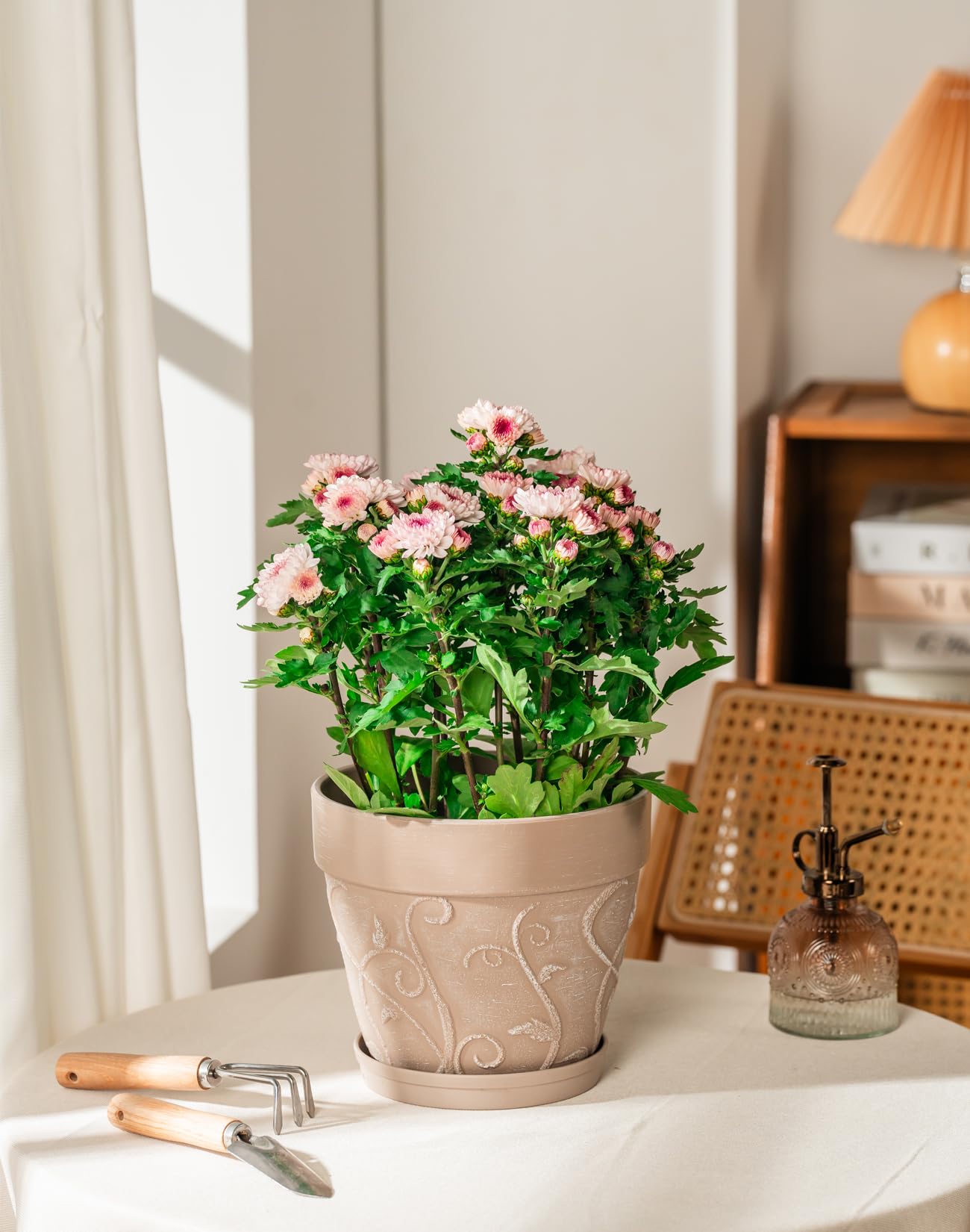 Melphoe plant pot imitation terracotta look adds rustic charm to outdoor setups