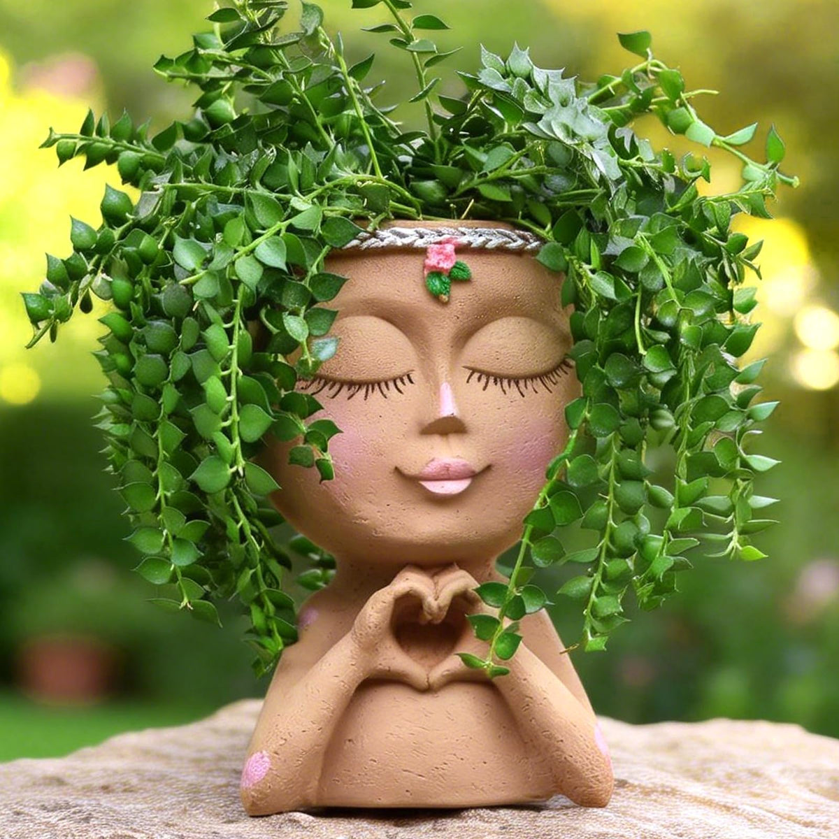 Meltset M Face Planter front view, a charming indoor plant holder for desks