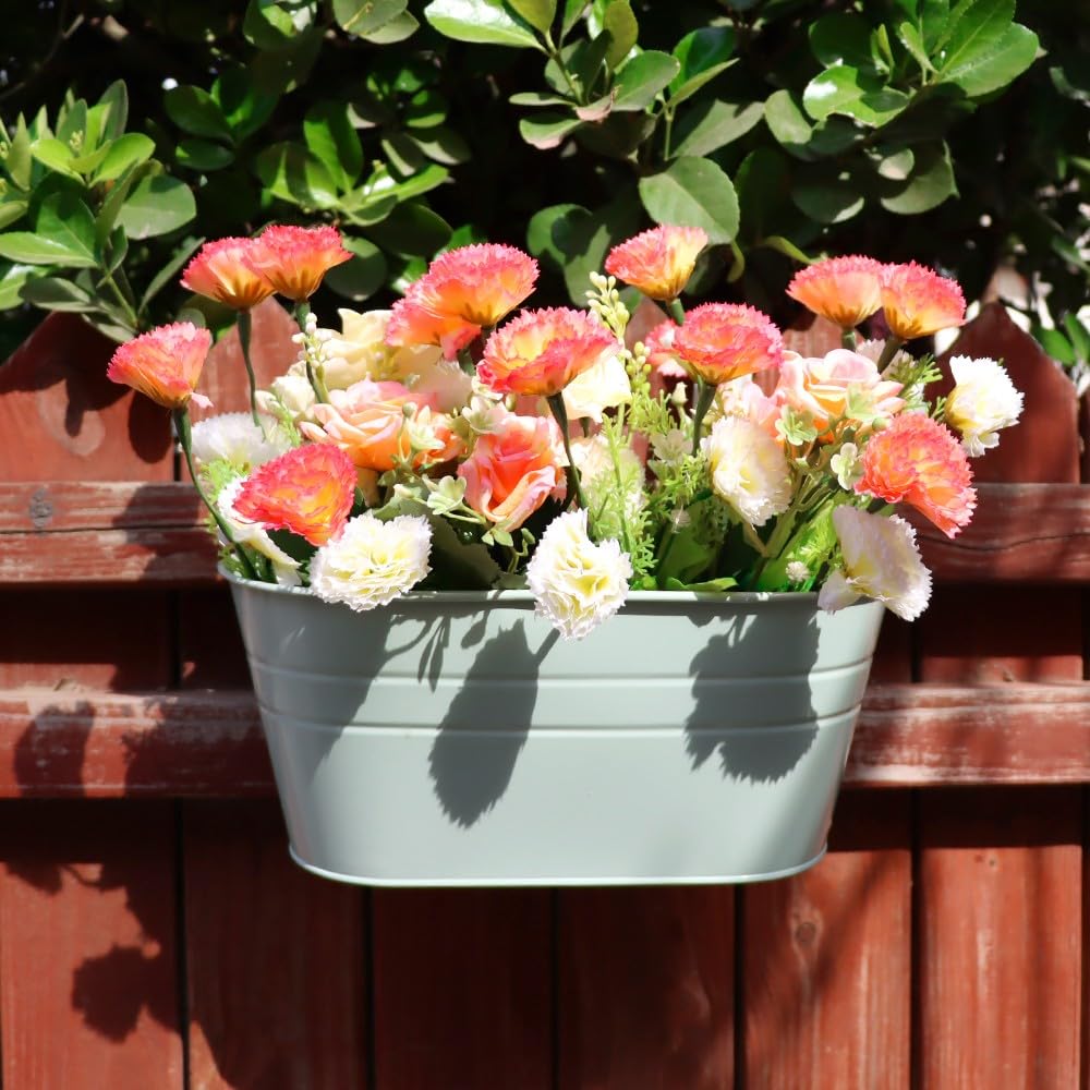 Meltset M three-pack display shows a complete railing garden solution.