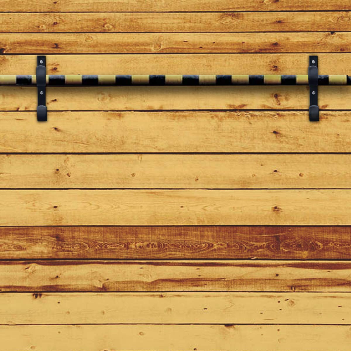 MENG ZHI AO hanger with screws ready for fast setup.