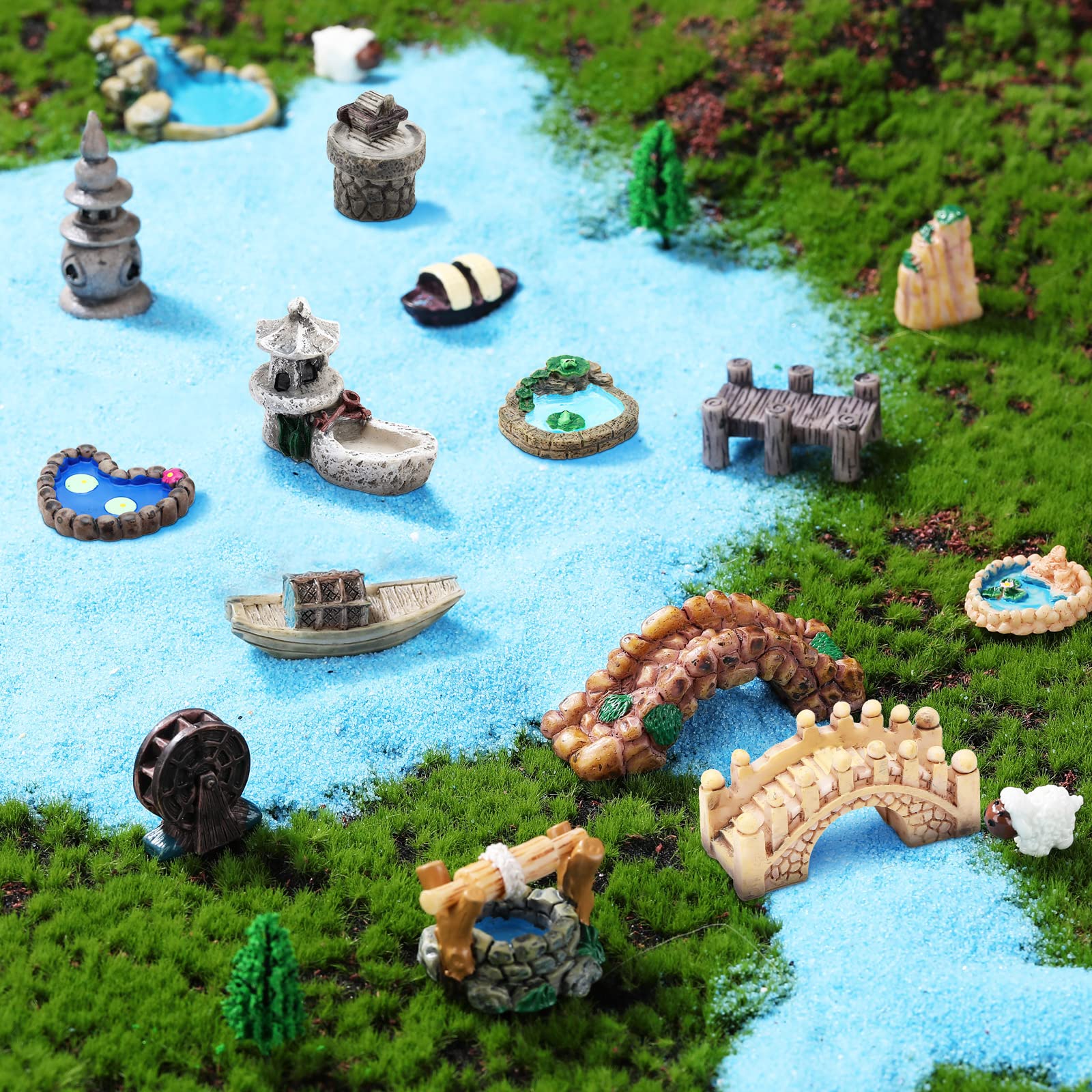 Meooeck Miniature Raft brings playful nautical detail to table decor or yard.