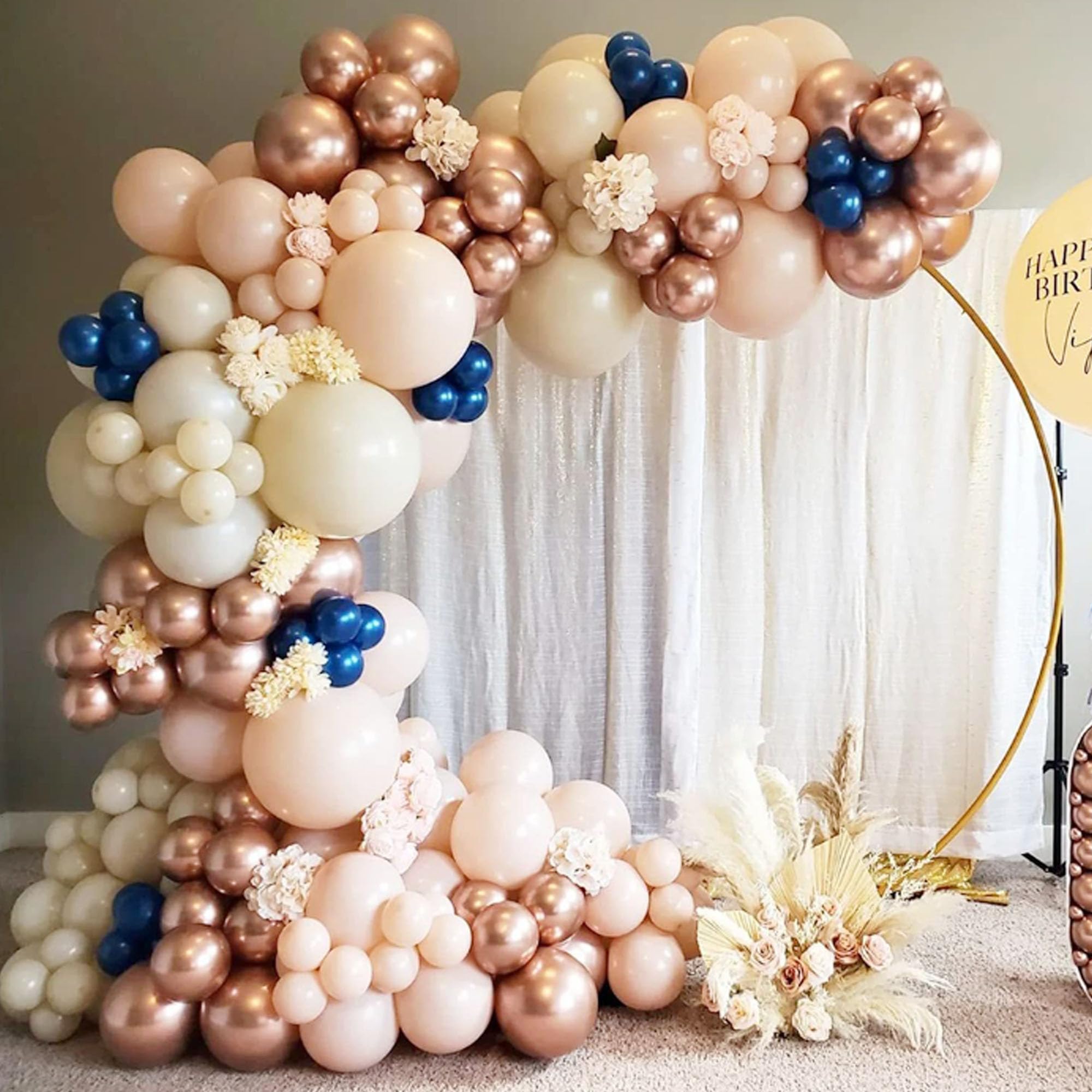 Mercijzyasang gold metal arch frame ideal for elegant indoor events