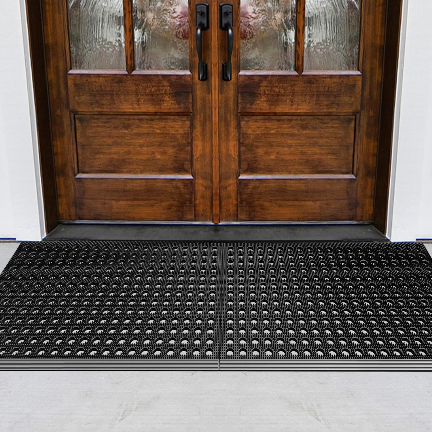 Mibao front door mat waterproof, non-slip design keeps steps safe in wet weather.