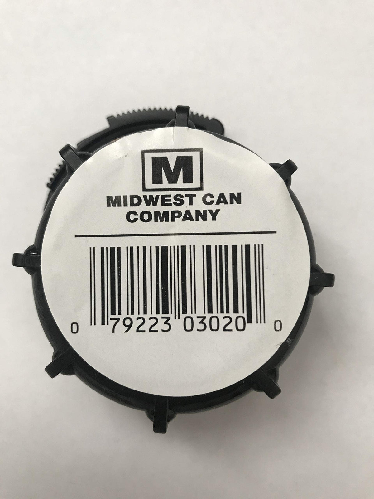Midwest Can replacement spout cap collar assembly provides a secure seal for compatible gas cans.