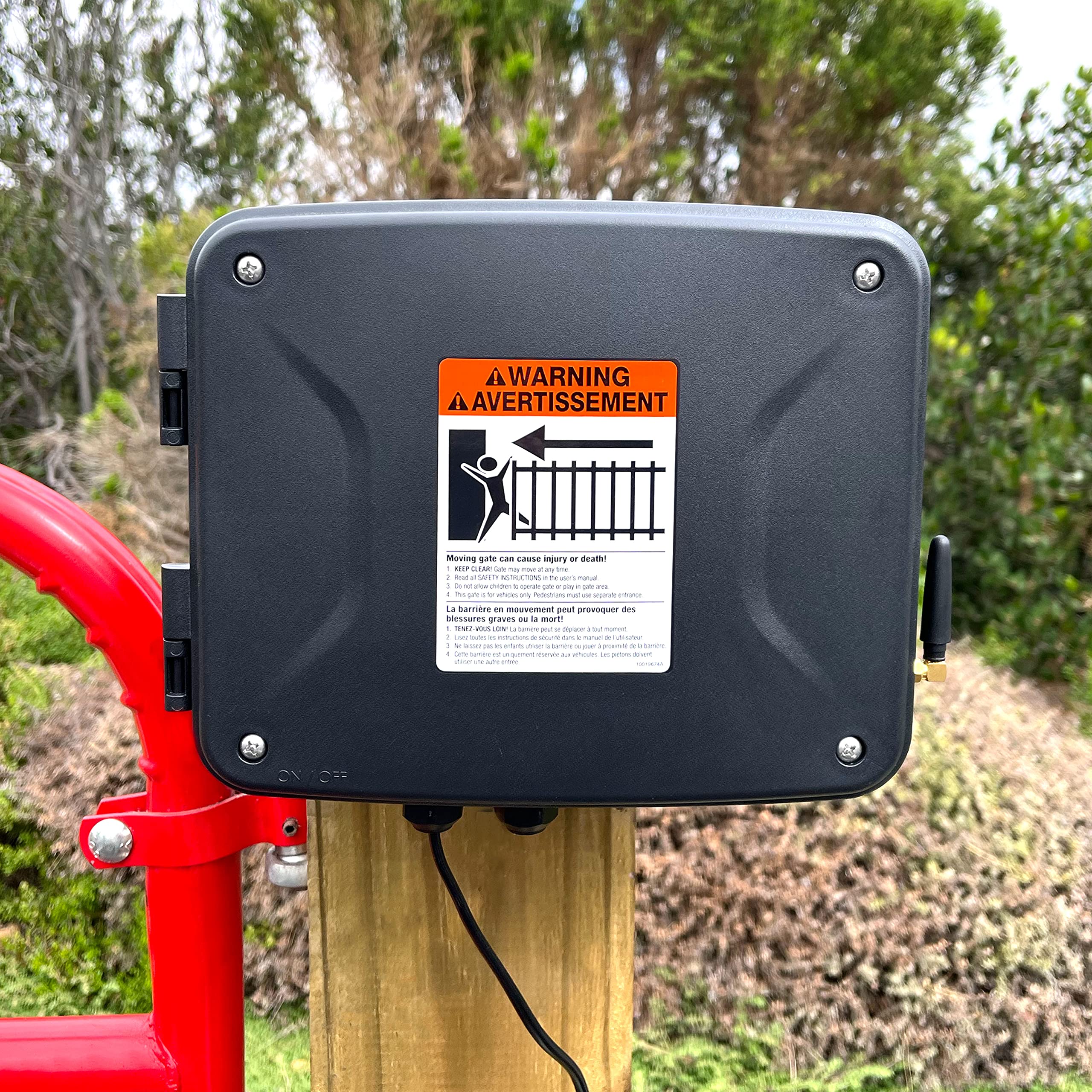 MMB200 positioned behind the MM371W control box for tidy wiring.
