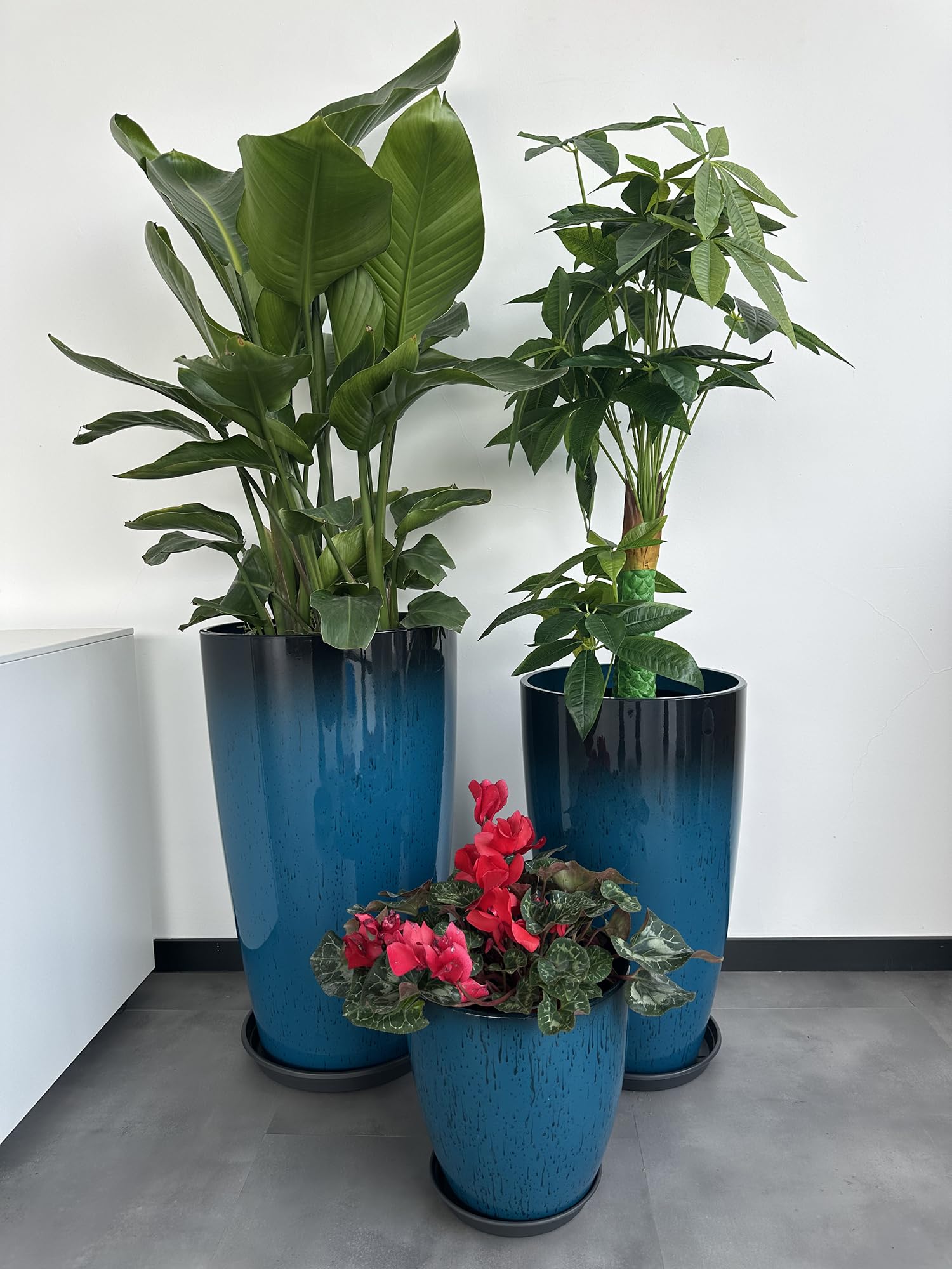 MinCHI257 easy-to-move design simplifies rearranging plants