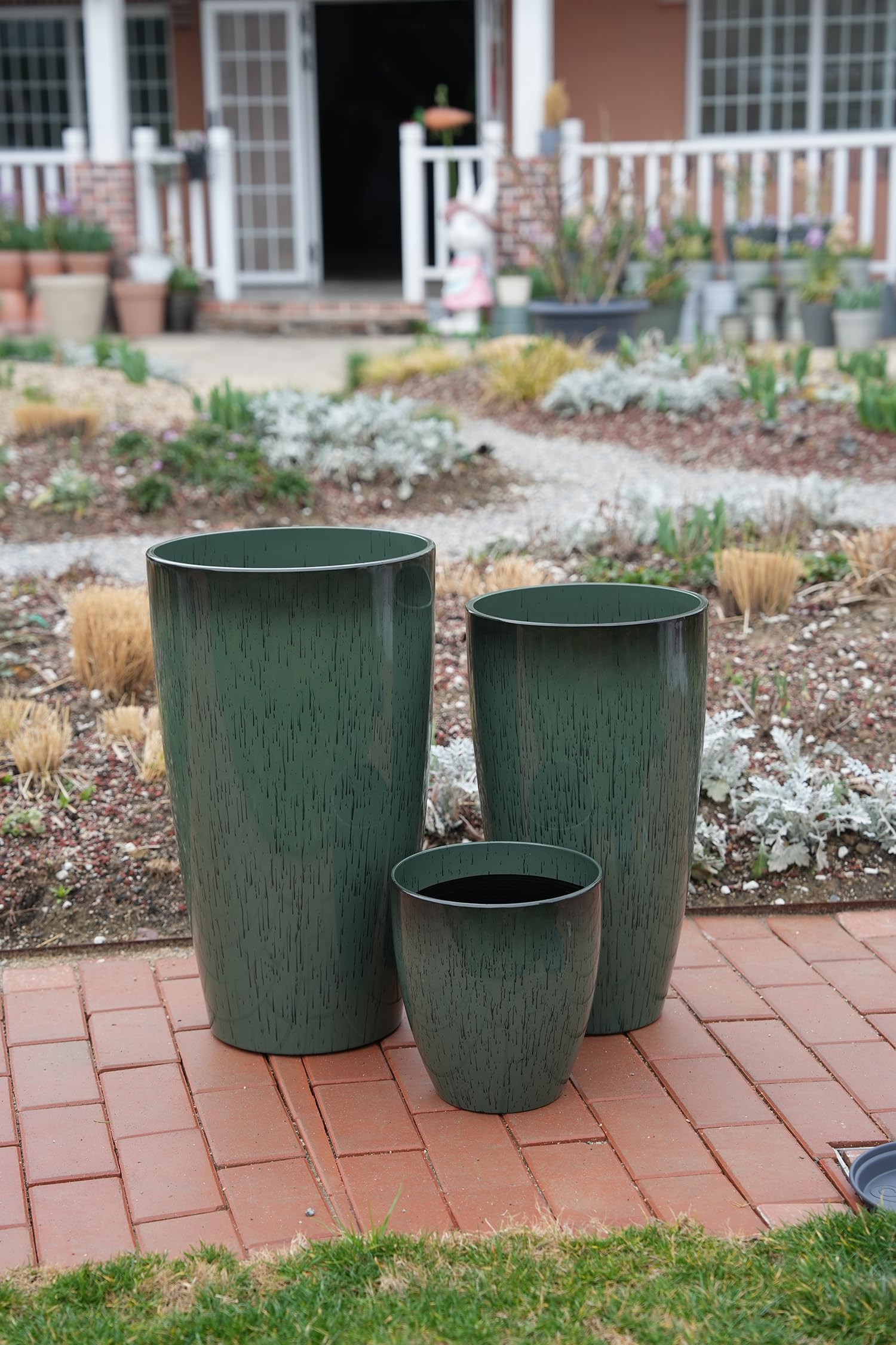 MinCHI257 gradient-green textured finish enhances decor with a fresh, nature-inspired vibe.
