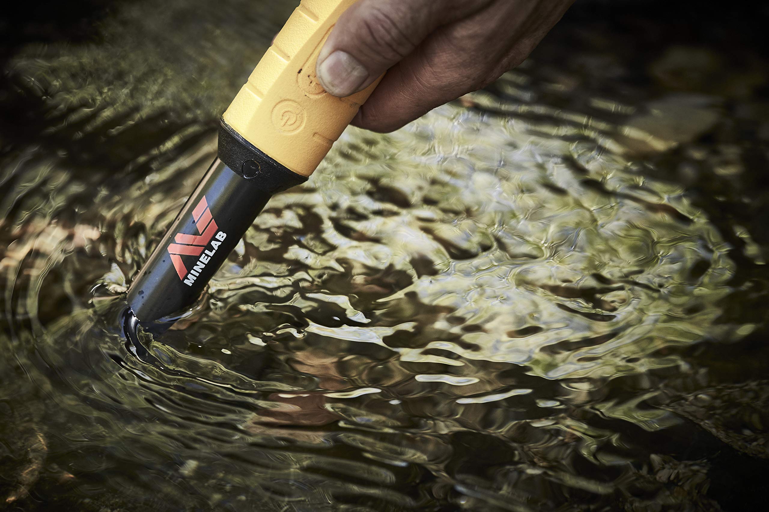 MINELAB PRO-FIND 35 ferrous tone ID display showing discrimination capability.