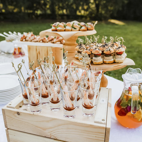 Minisland knot tops add elegance to platters and beverage stations