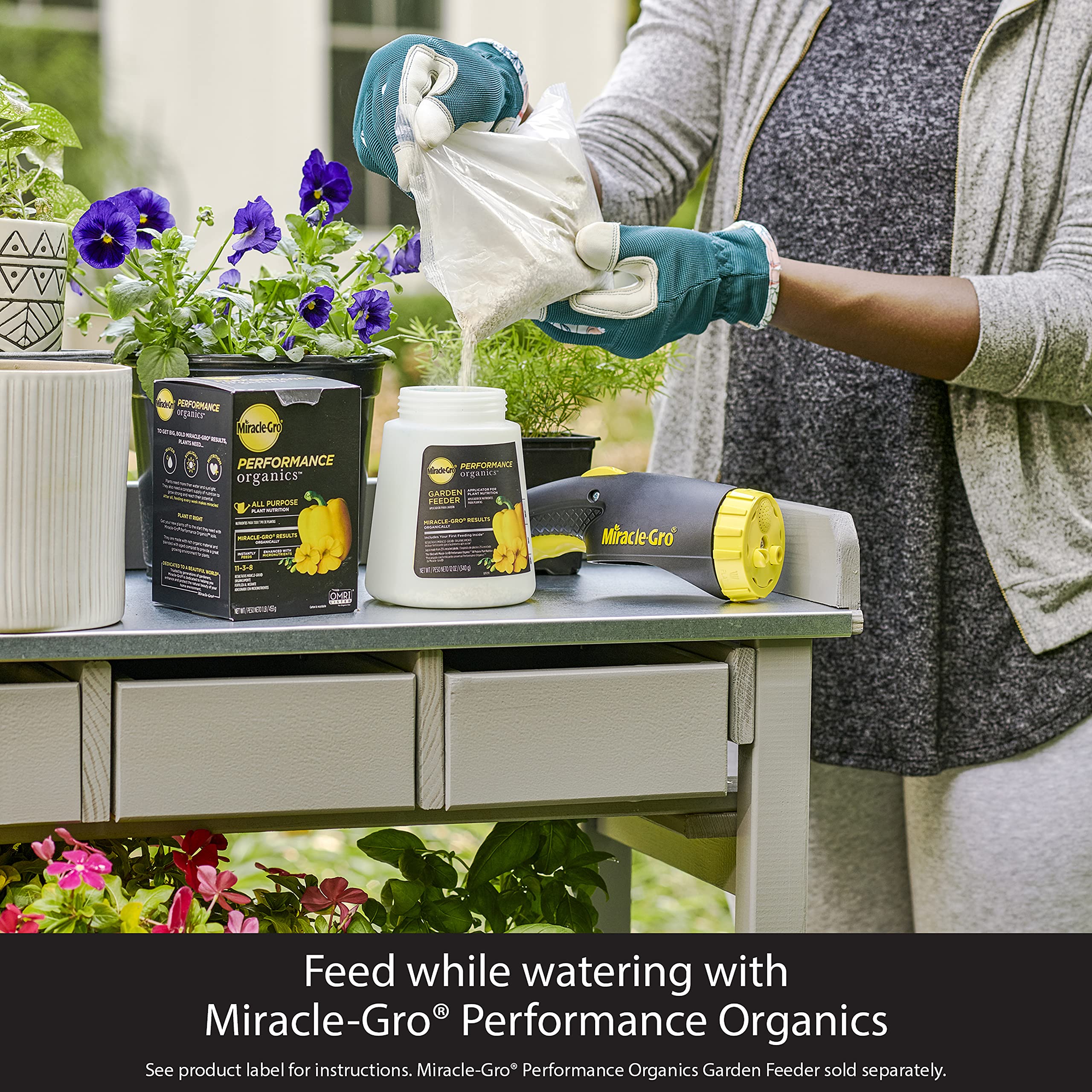 Miracle-Gro Performance Organics nutrition label highlights organic ingredients