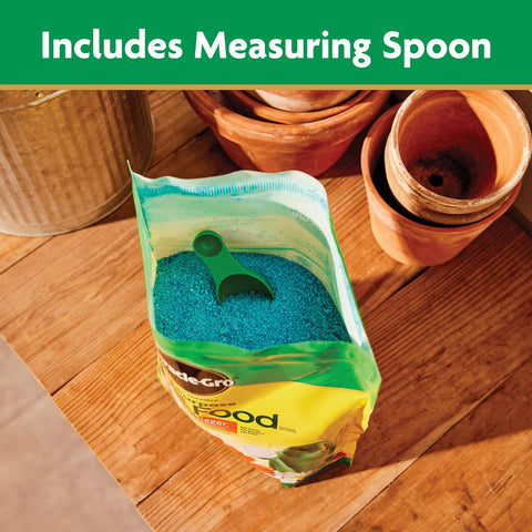 Miracle-Gro scoop large end for outdoor plant feeding