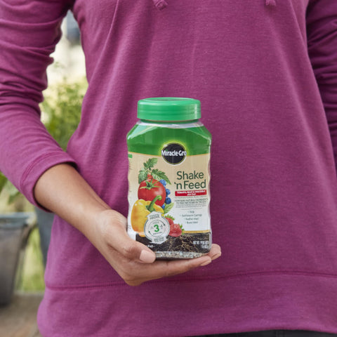 Miracle-Gro Shake 'N Feed calcium boost supports stronger cell walls in plants.