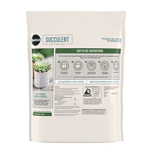 Miracle-Gro succulent potting mix bag back explains usage and ingredients.