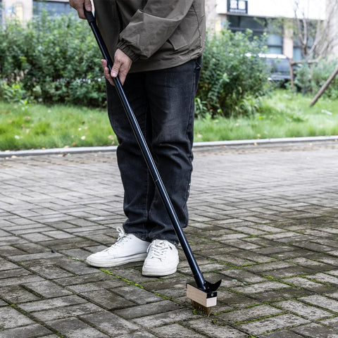 Mitclear curved scraper head loosens weeds on cracks and roof edges
