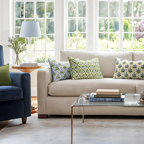 MIULEE two-pack set for coordinated outdoor seating areas.